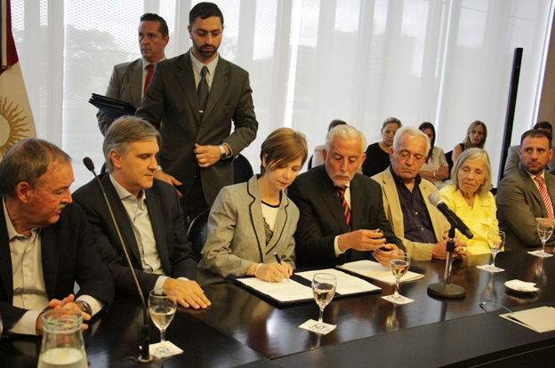convenio trata - Contra la Trata: Schiaretti firmó convenio con la Justicia Provincial y Federal