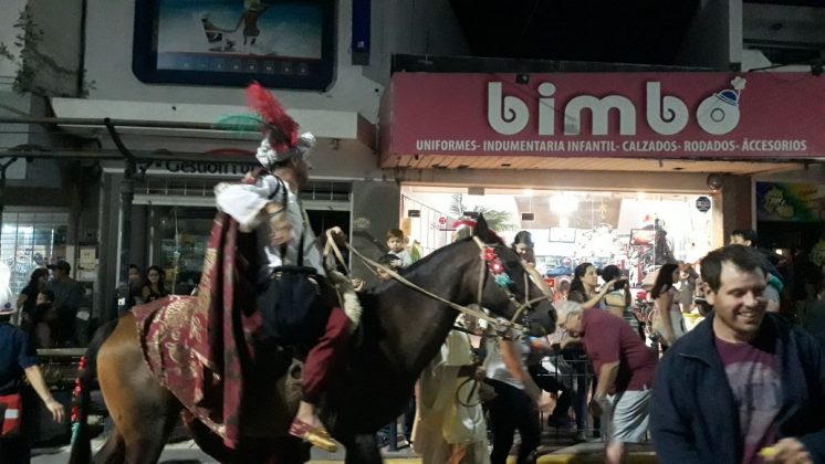 rey mago I - Cientos de niños se deleitaron con los Reyes Magos