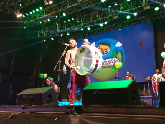 caligaris juan - Espectacular show de circo con Piñón y Caligaris
