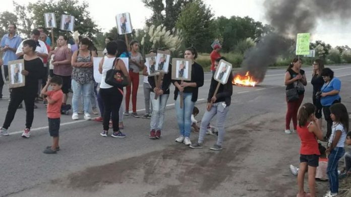 celeste protesta oliva LV