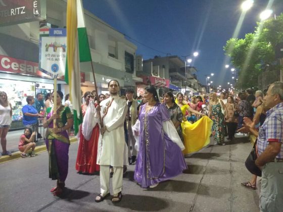 colectividades india - #COLECTIVIDADES2018 : a platea llena, enamoró Luciano Pereyra