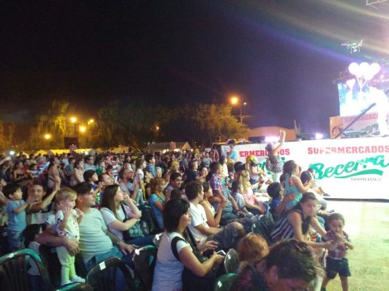 piñon caligaris gente - Espectacular show de circo con Piñón y Caligaris