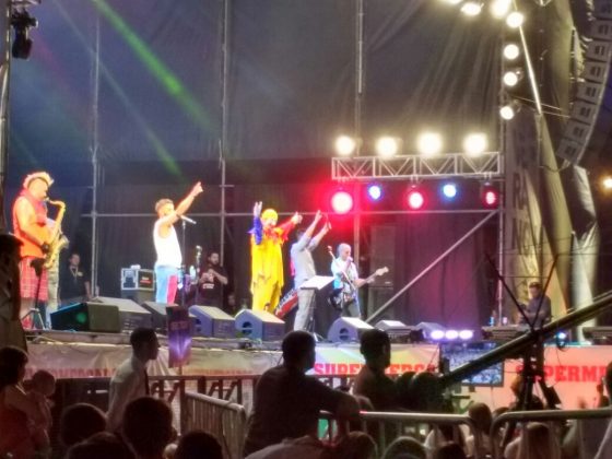 piñon caligaris izquierda - Espectacular show de circo con Piñón y Caligaris