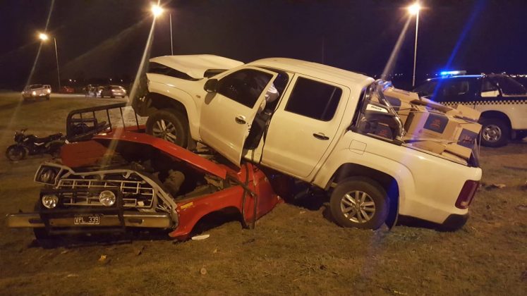 accidente rotonda los lecheros - Se produjo un nuevo accidente en la Rotonda que une Ruta 5 y C-45