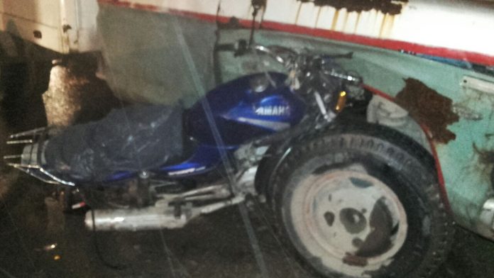 accidente camion moto