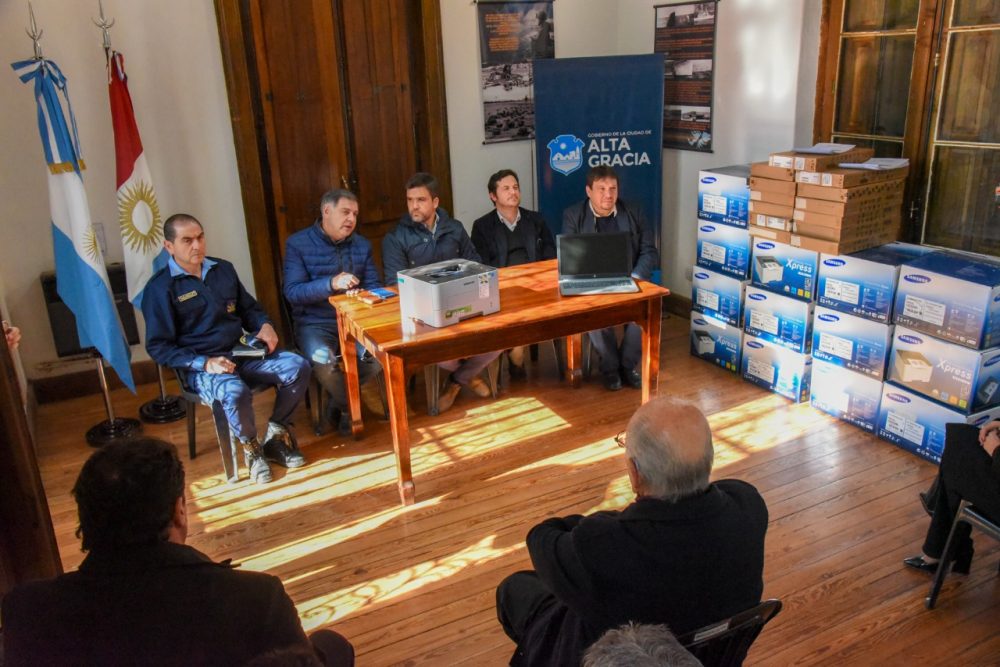 equipamiento jueces paz - Nuevo equipamiento para Juzgados de Paz del Departamento Santa María
