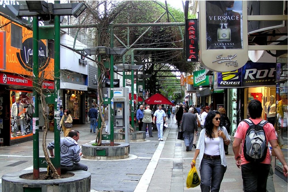 peatonal cba - Las ventas por el Día del Padre cayeron un 4% en Córdoba