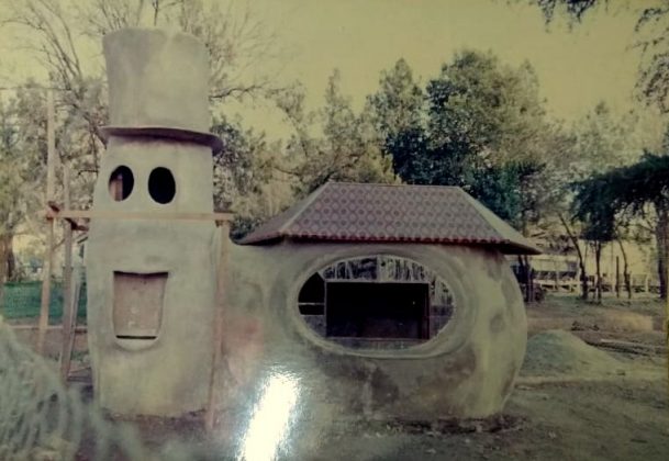 calesita caracol construccion E - Infancia retro: ¿Conocés la historia de Bebelandia?
