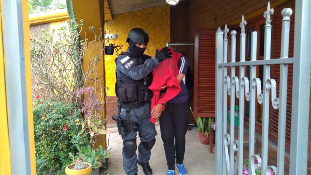 FPA policia bell ville - Policía detenido por comercialización de estupefacientes en Bell Ville