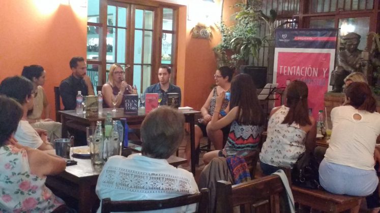 IMG 20181110 203503802 - "Mosqueteros al Diván" presentaron sus obras en Alta Gracia