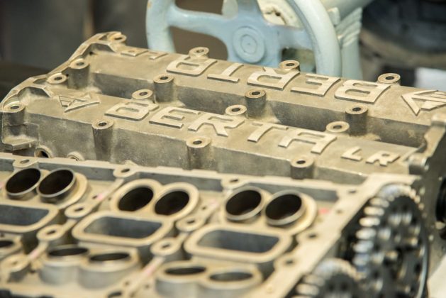 WhatsApp Image 2018 11 15 at 18.23.24 - El Ministro de Industria y Comercio, Roberto Avalle, entregó 1 millón de pesos al Centro de Comercio