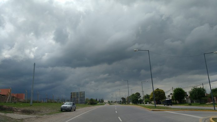 alerta nubes tormenta