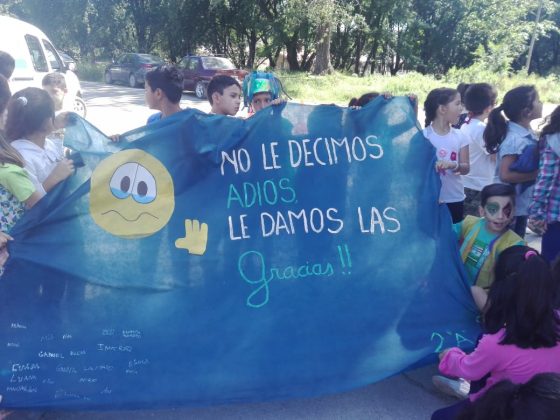 despedida stella colazo liniers 7 - La docente Stella Colazo, luego de 30 años, tuvo una emotiva despedida