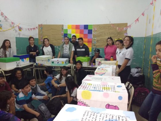 expocomunicacion I - “Produciendo emociones, despertando sonrisas” dona cajas con ajuares al Hospital Illia