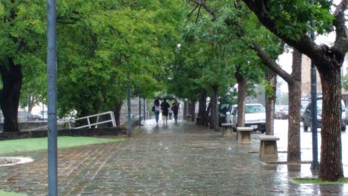 lluvia alta gracia paraguas