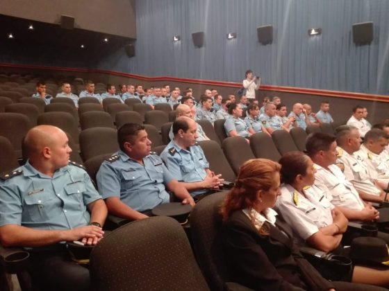 reconocimiento policia 5 - Homenajearon a efectivos policiales por su labor en las calles
