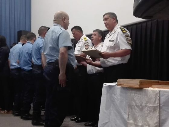 reconocimiento policia2 - Homenajearon a efectivos policiales por su labor en las calles