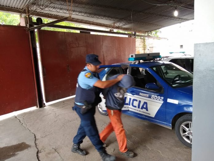 acosador detenido la perla