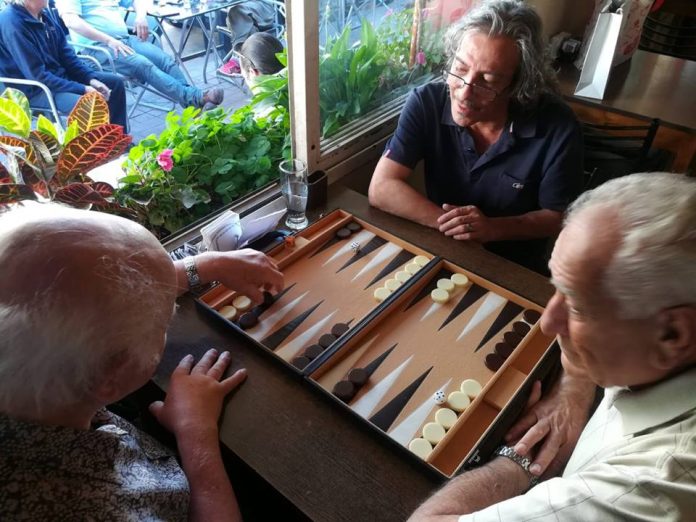 Backgammon1