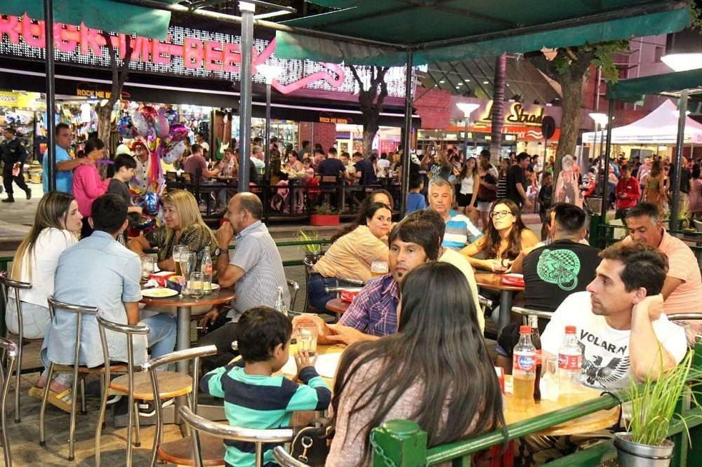 carlos paz 1 - Reabren bares y restaurantes el fin de semana en Carlos Paz