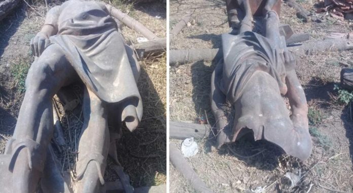 estatua_colon alejandro cuello LVI