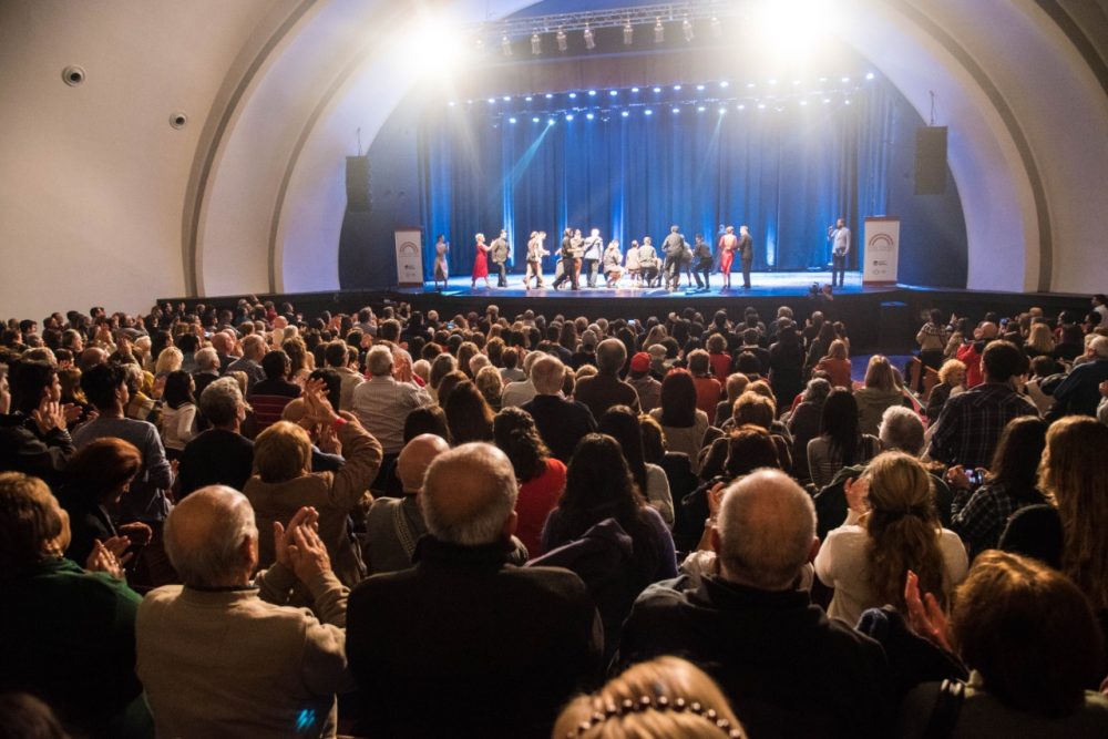 cine monumental tango 1 - Convocatoria para el registro de artistas locales