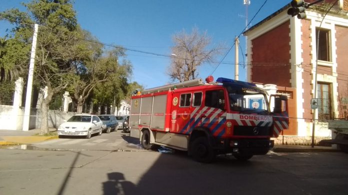incendio comisaria camion bomberos