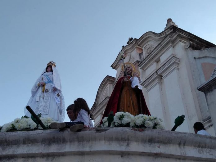 procesion virgen jose cerca