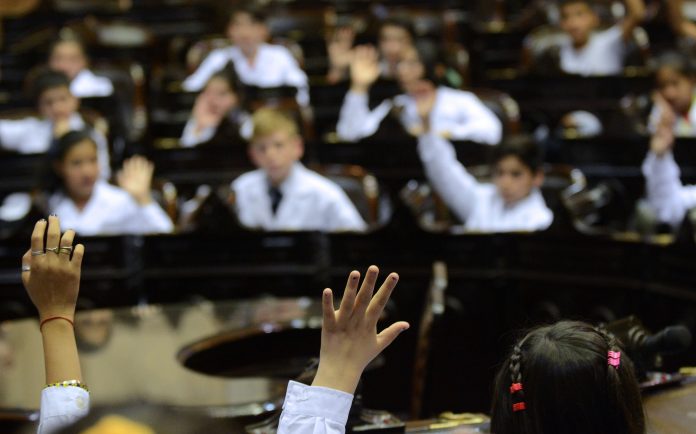 parlamento niños ilustrativa