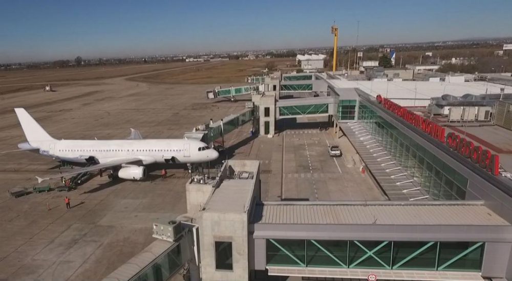 aeropuerto cba - Siete meses después del anuncio, suspenden el vuelo Córdoba-Miami