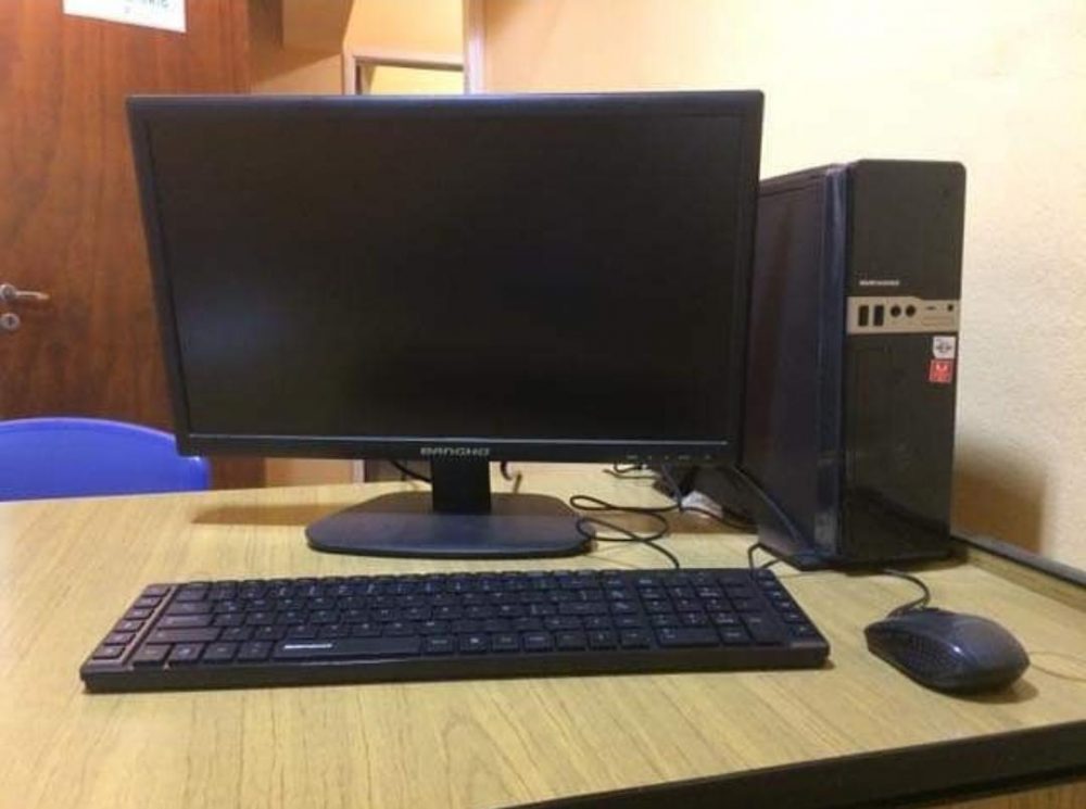computadora - Valle de Anisacate recibió una computadora para el área de salud