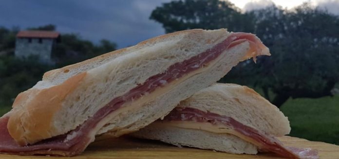 sandwich falda del carmen