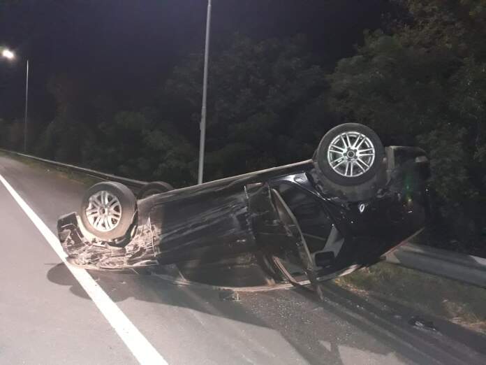 auto volcado ruta 20