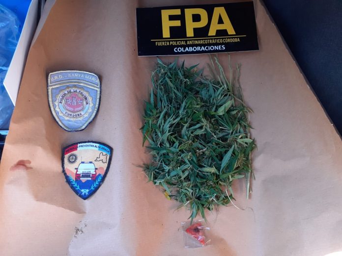 detencion marihuana policia