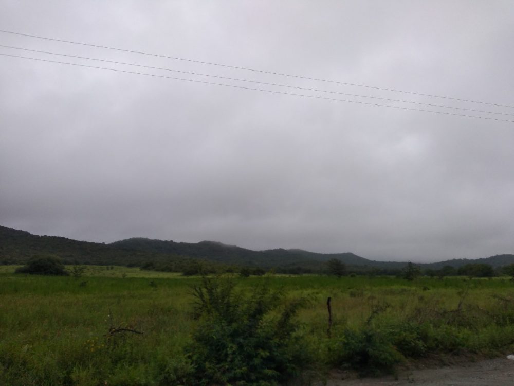 camino al valle nublado lluvia clima - Martes inestable en Alta Gracia