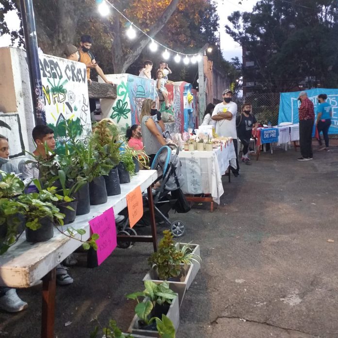 feria barrios de pie