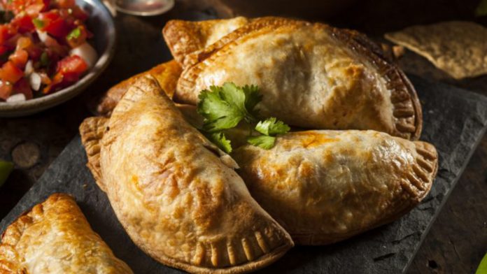 Foto-de-empanadas-de-pescado-para-la-vigilia-de-semana-santa