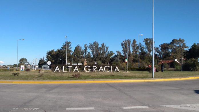 alta gracia despejado clima letras rotonda camiares
