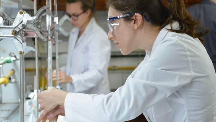 Ingenieras-Fuente-UTN-CABA