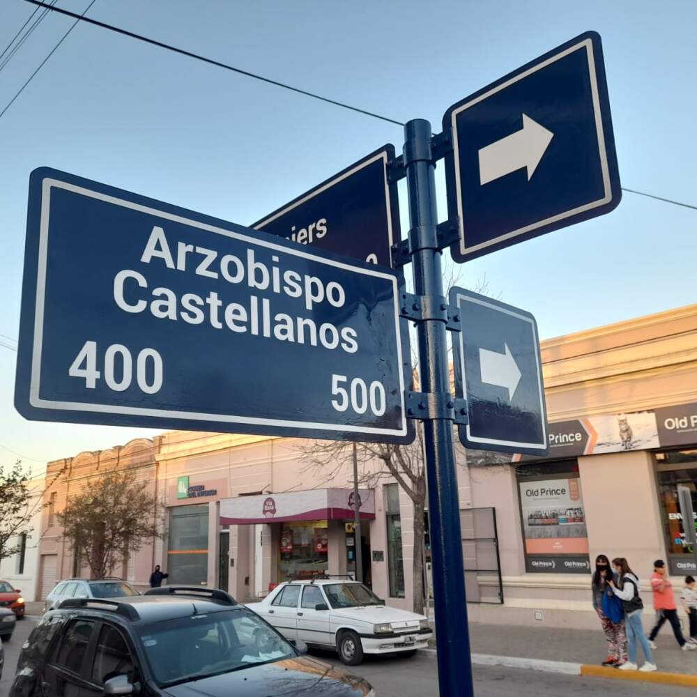 nomencladores barrio sur - Se colocaron nuevos nomencladores en calles del barrio Sur