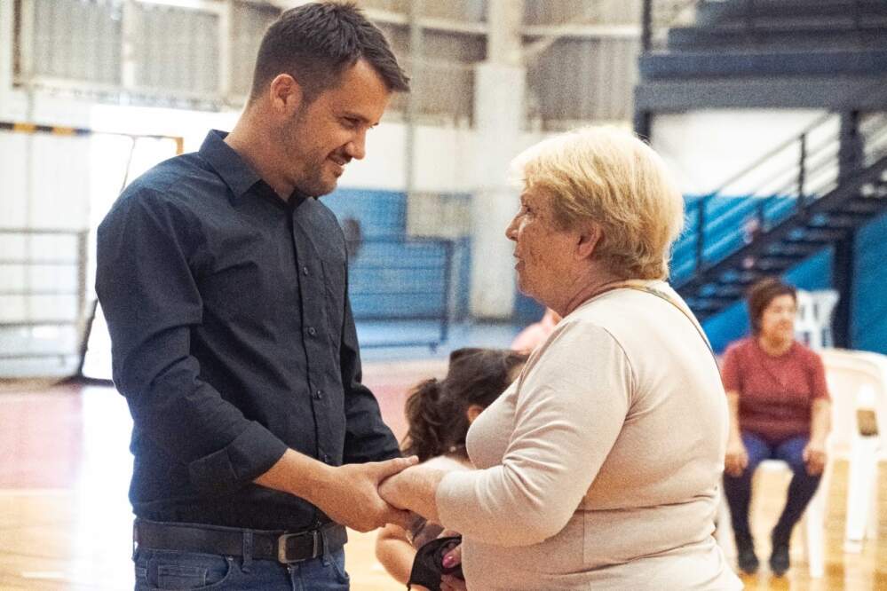 Los adultos mayores cerraron el año a puro festejo adultos mayores marcos torres - Los adultos mayores cerraron el año a puro festejo