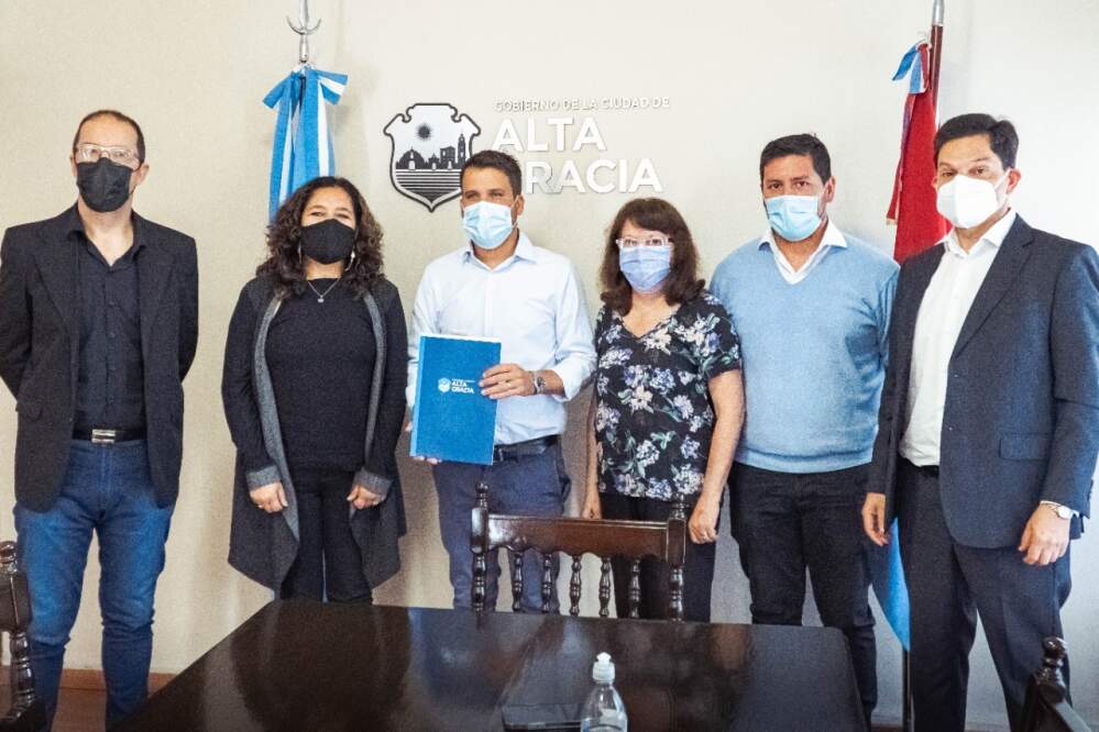 Alumnos del IPET 132 construirán una cosechadora de algas CONVENIO IPET MARCOS TORRES RODRIGO MARTINEZ - Alumnos del IPET 132 construirán una cosechadora de algas