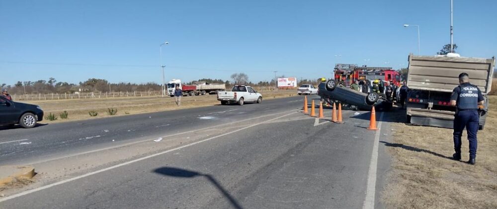 accidente ingreso ag - Fuerte choque sin herido en el ingreso a Alta Gracia
