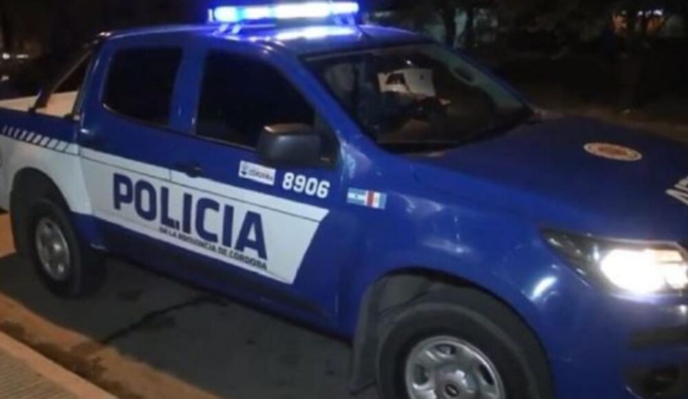 policia patrullero ilustrativa - Un adolescente robó comida en el súper y fue trasladado a la Comisaría