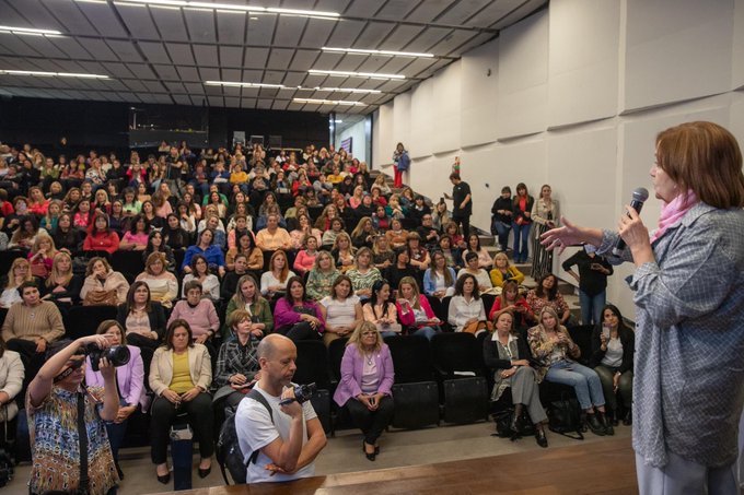 Carolina Basualdo preside el Foro de Mujeres de Gobiernos locales foro de mujeres gobiernos locales - Carolina Basualdo preside el Foro de Mujeres de Gobiernos locales