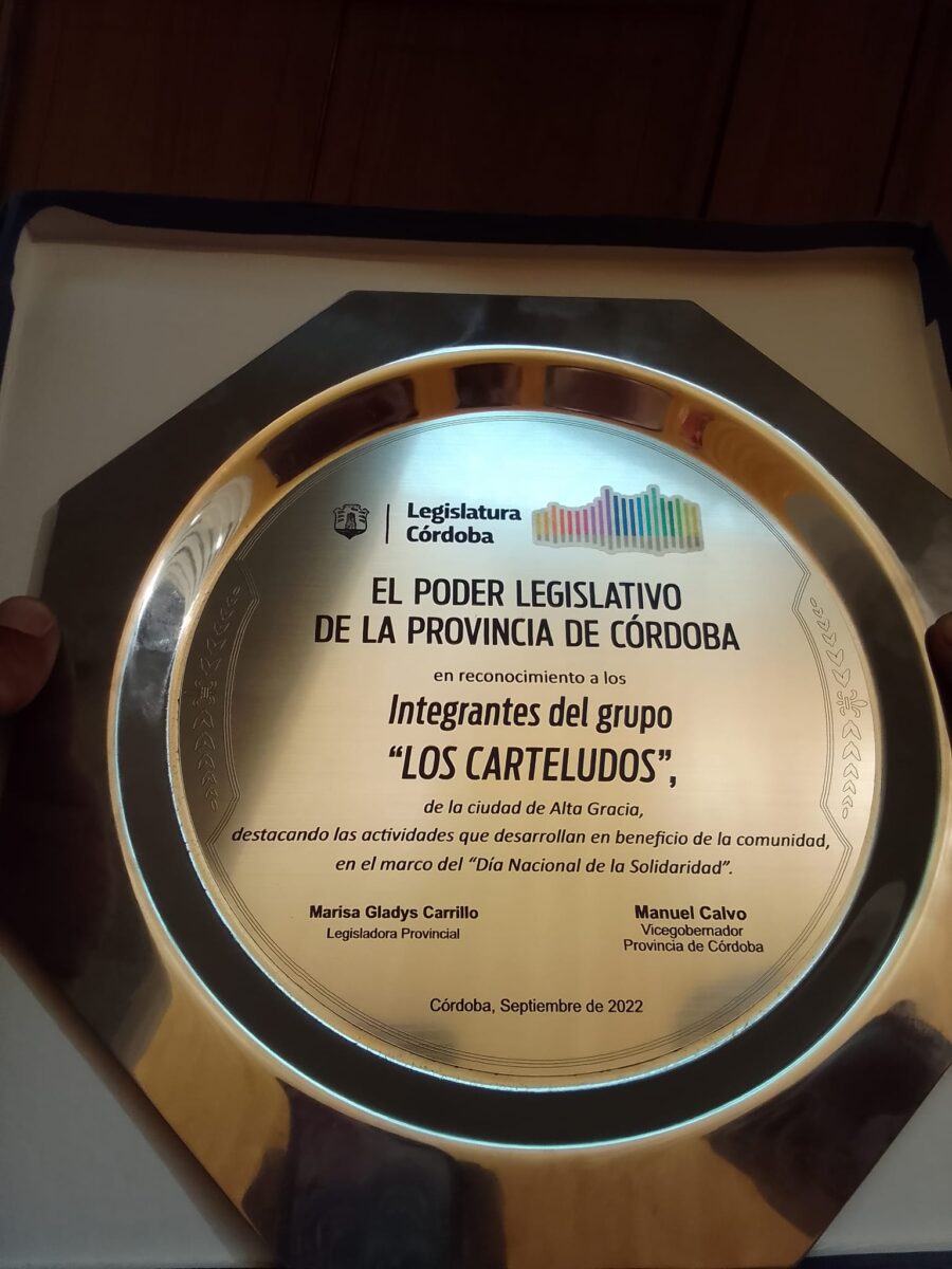 Emocionante: tras 12 años de trabajo, Los Carteludos fueron reconocidos por la Legislatura legislatura los carteludos - Emocionante: tras 12 años de trabajo, Los Carteludos fueron reconocidos por la Legislatura