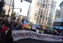 Milei analiza voltear por DNU las leyes de financiamiento universitario y discapacidad