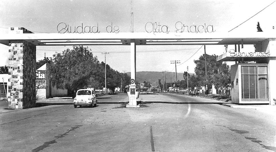 Historias e histeria: El Museo de la Ciudad - Parte I arco alta gracia cordoba de antano - Historias e histeria: El Museo de la Ciudad - Parte I