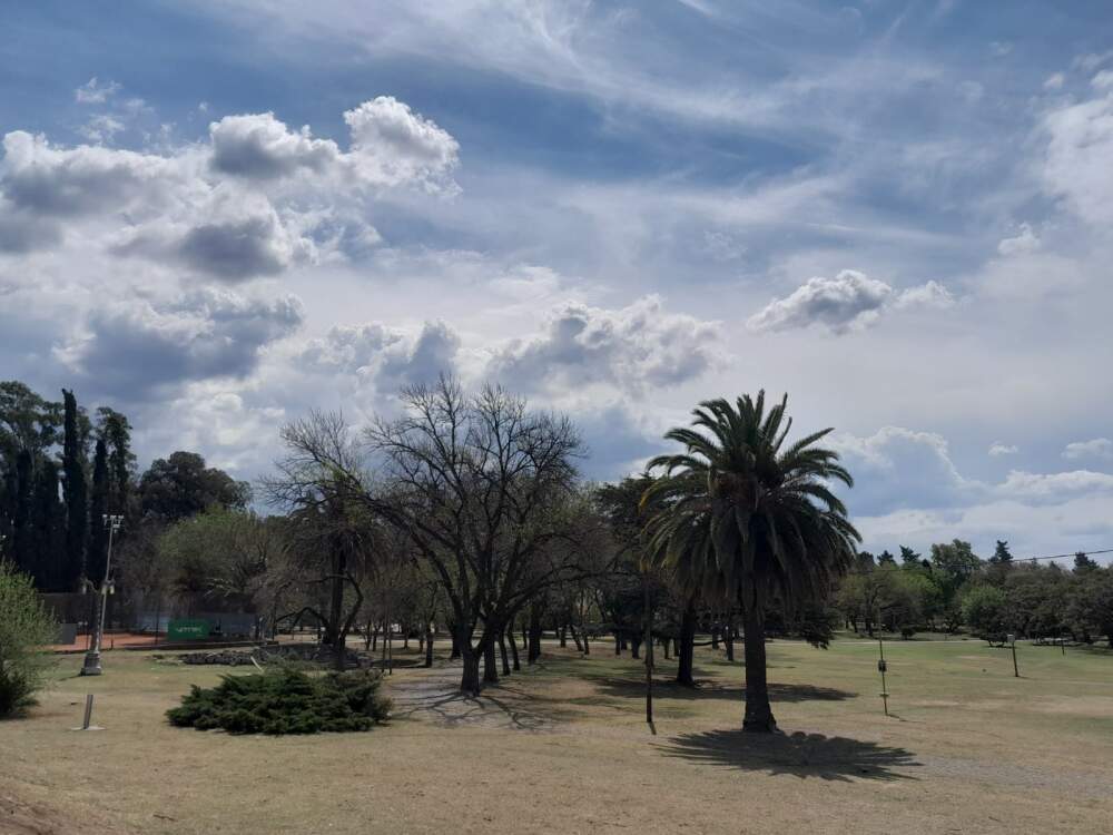 nubes clima parque sierras nublado - Lunes inestable y con alto porcentaje de humedad