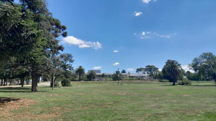 parque del sierras hotel despejado verano primavera